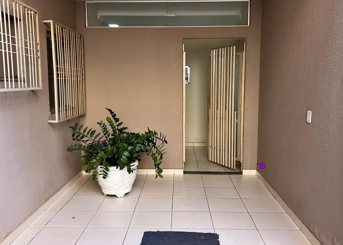 Flat Bueno Inn